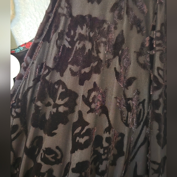 NWT Knox Rose Velvet Burnout Dress Size Medium - Picture 3 of 6